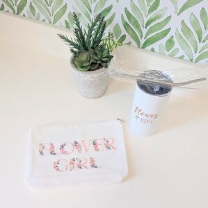Flower Girl Pouch And Tumbler White  NEW